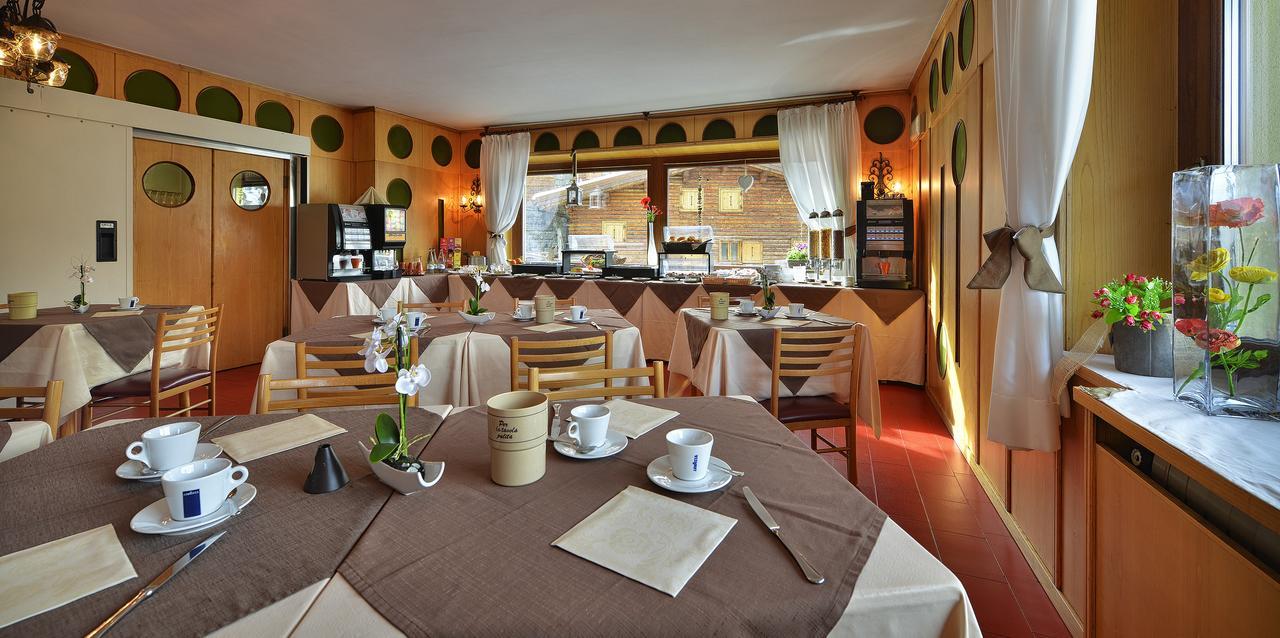 Hotel Loredana Livigno Exterior foto